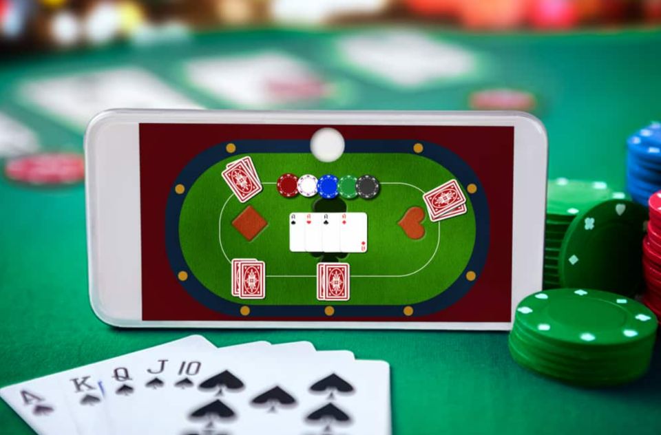 Online-Poker spielen in einem mobilen Casino